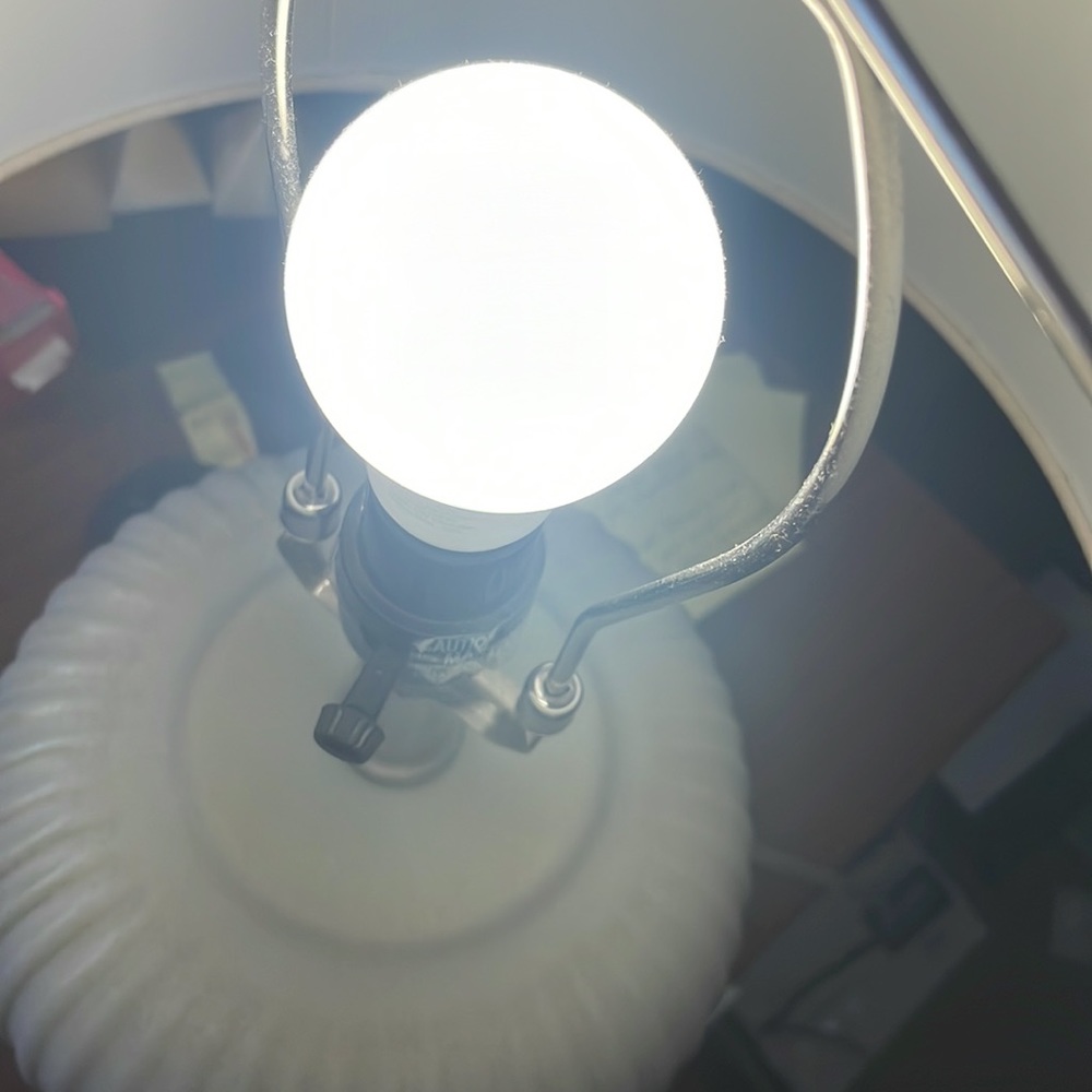 Lamp - Picture 5 of 5